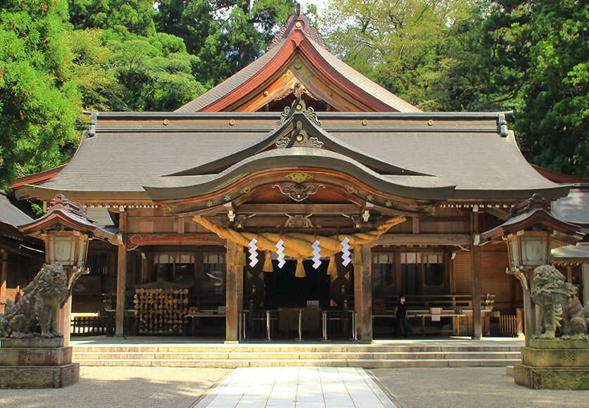 日本に神社はいくつあるのか詳細解説