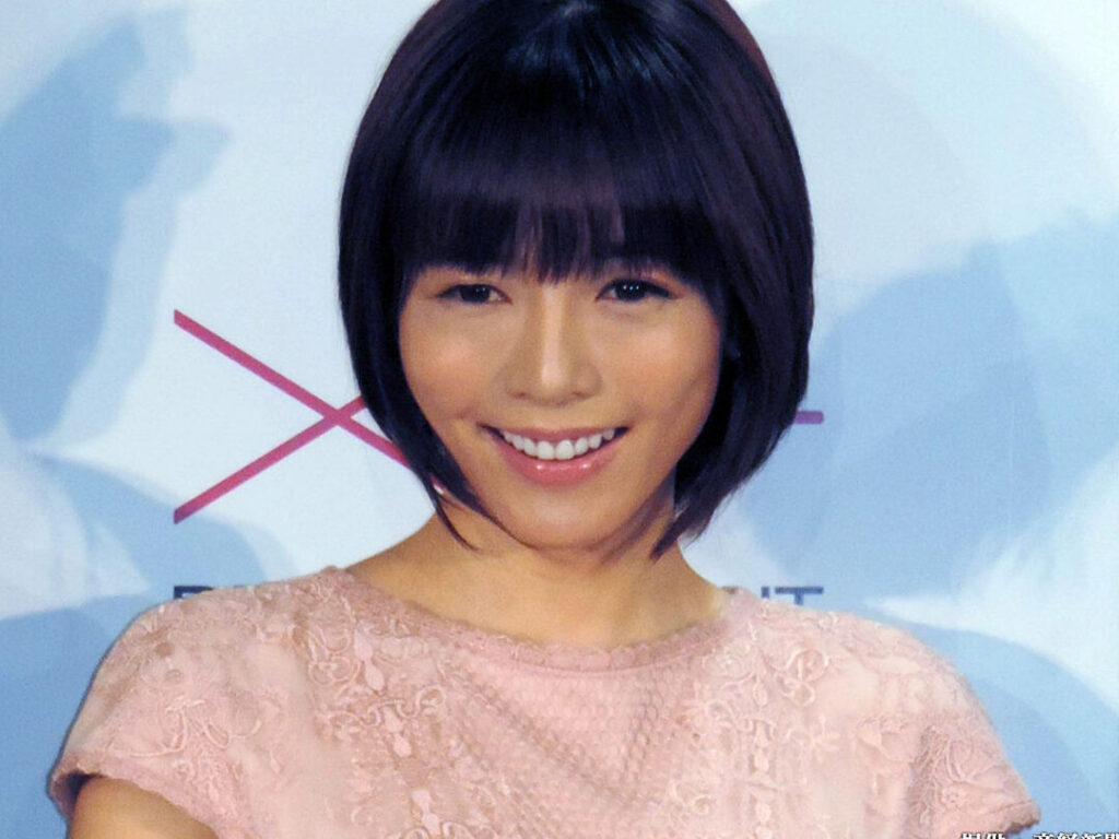 釈由美子はいくつで出産しましたか？詳細なプロフィール解説